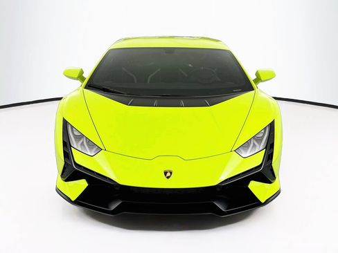 Used 2023 Lamborghini Huracan Tecnica RWD image 2