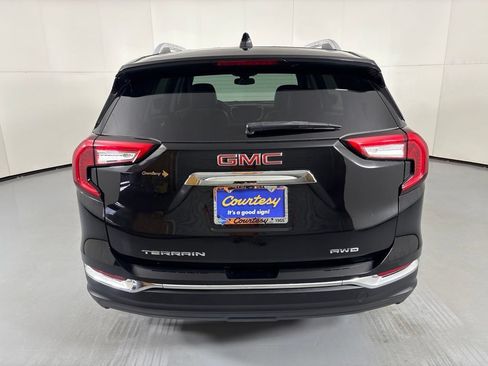 Used 2023 GMC Terrain SLT w/ LPO, Floor Liner Package AWD/4WD image 7
