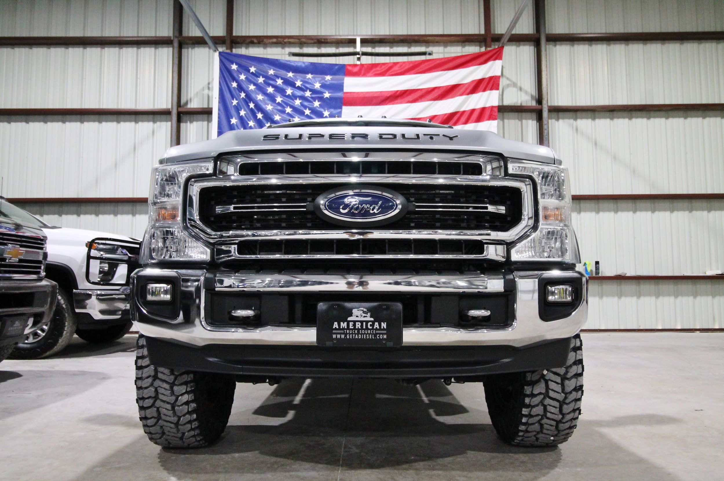 Used 2022 Ford F250 Lariat w/ Lariat Ultimate Package AWD/4WD image 2