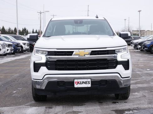 Used 2025 Chevrolet Silverado 1500 LT w/ Work Truck Package AWD/4WD image 2