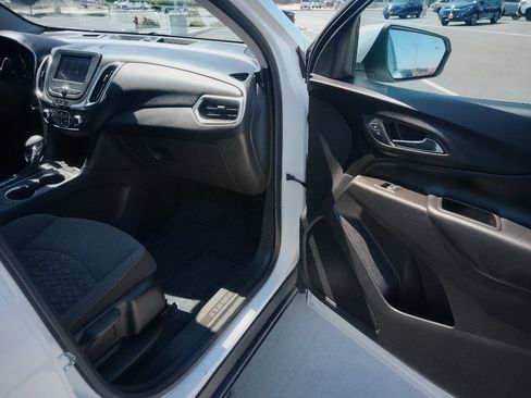 Used 2024 Chevrolet Equinox LT AWD/4WD image 14