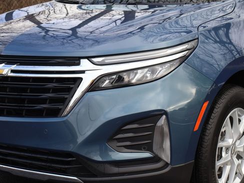 Certified 2024 Chevrolet Equinox LT image 3