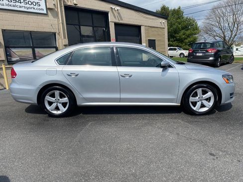 Used 2013 Volkswagen Passat 2.5 SE image 2