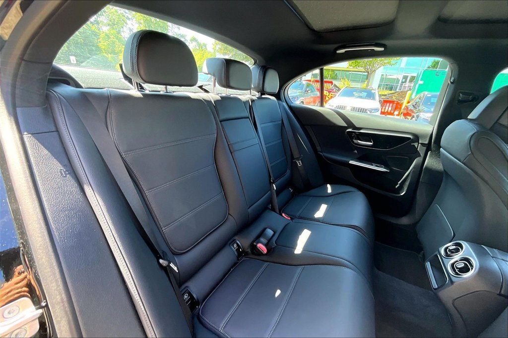 Used 2026 Mercedes-Benz C 300 4MATIC Sedan image 29