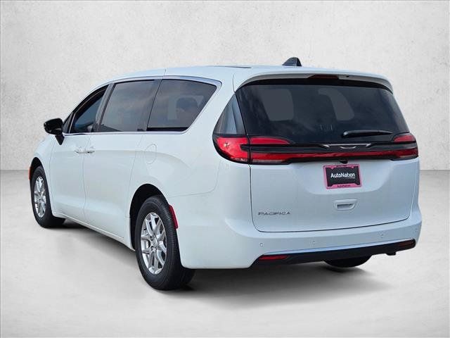 New 2027 Chrysler Pacifica Select FWD image 9