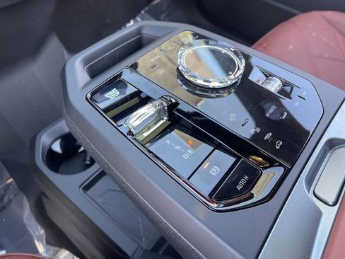 New 2025 BMW iX M60 image 24