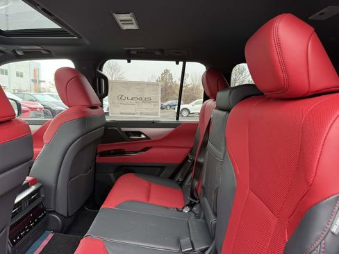 Used 2026 Lexus LX 700h F Sport image 13