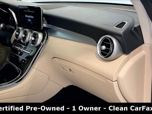 Certified 2022 Mercedes-Benz GLC 300 GLC 300 image 18
