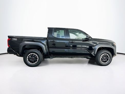 Used 2025 Toyota Tacoma TRD Off-Road image 10