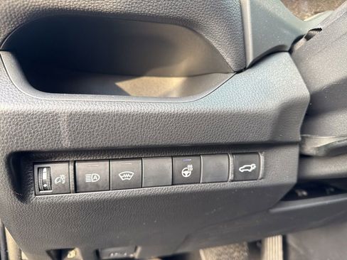 Used 2024 Toyota RAV4 XLE Premium image 20