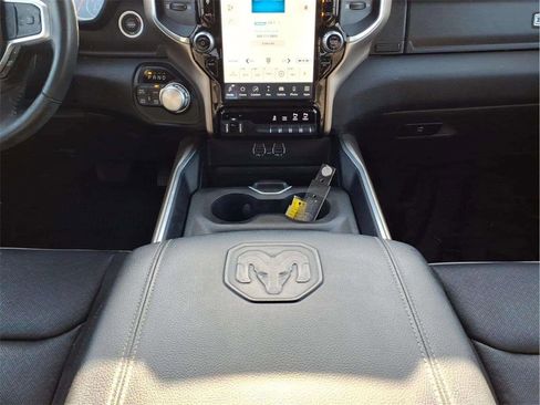 Used 2022 RAM 1500 Laramie w/ Laramie Southwest Edition image 12