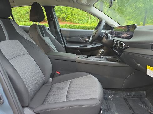 Used 2026 Nissan Sentra SV w/ Floor Mat Package FWD image 10