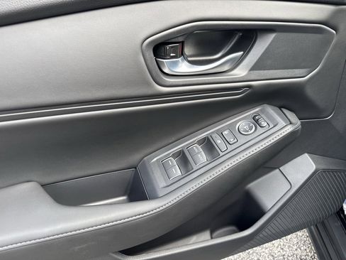 Used 2025 Honda Accord Sport image 17