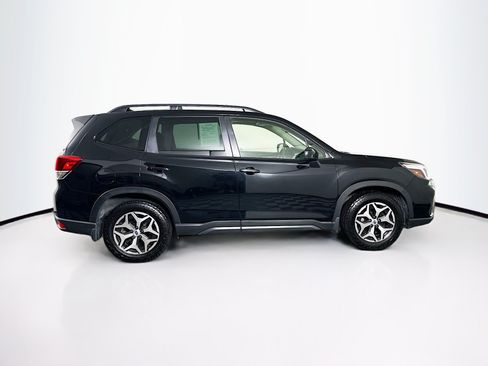 Used 2020 Subaru Forester Premium AWD/4WD image 10