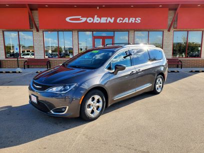Used 2017 Chrysler Pacifica Touring-L Plus