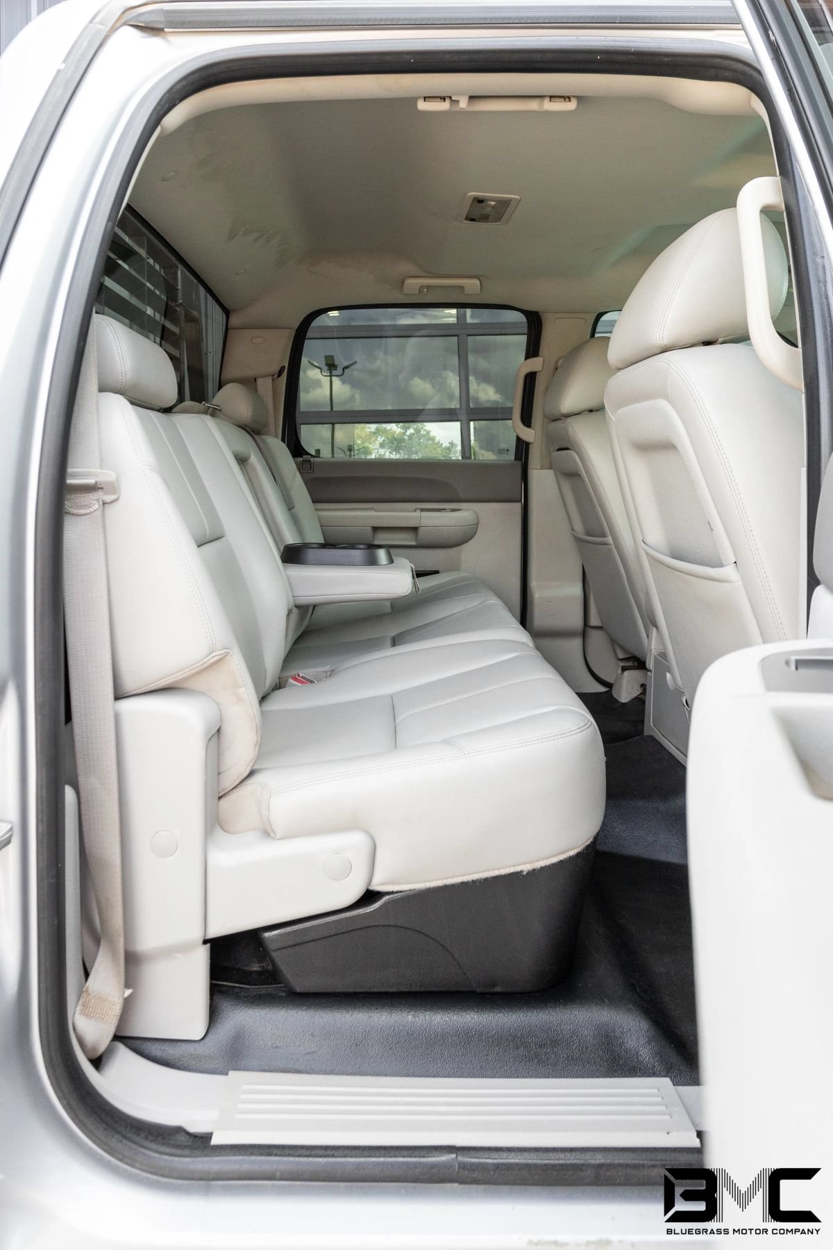 Used 2013 Chevrolet Silverado 3500 LT w/ Interior Plus Package AWD/4WD image 19