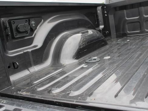 Used 2025 RAM 3500 Big Horn AWD/4WD image 11