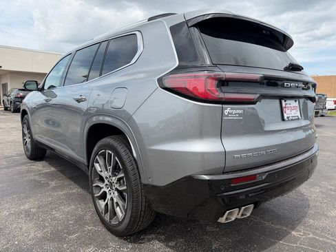 Used 2026 GMC Acadia Denali Ultimate AWD/4WD image 11