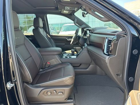 New 2026 GMC Sierra 1500 Denali w/ Denali Reserve Package AWD/4WD image 18