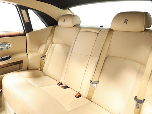 Used 2011 Rolls-Royce Ghost RWD image 56