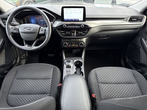 Used 2025 Ford Escape Active w/ Cold Weather Package image 10