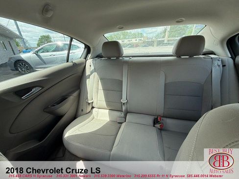 Used 2018 Chevrolet Cruze LS FWD image 22