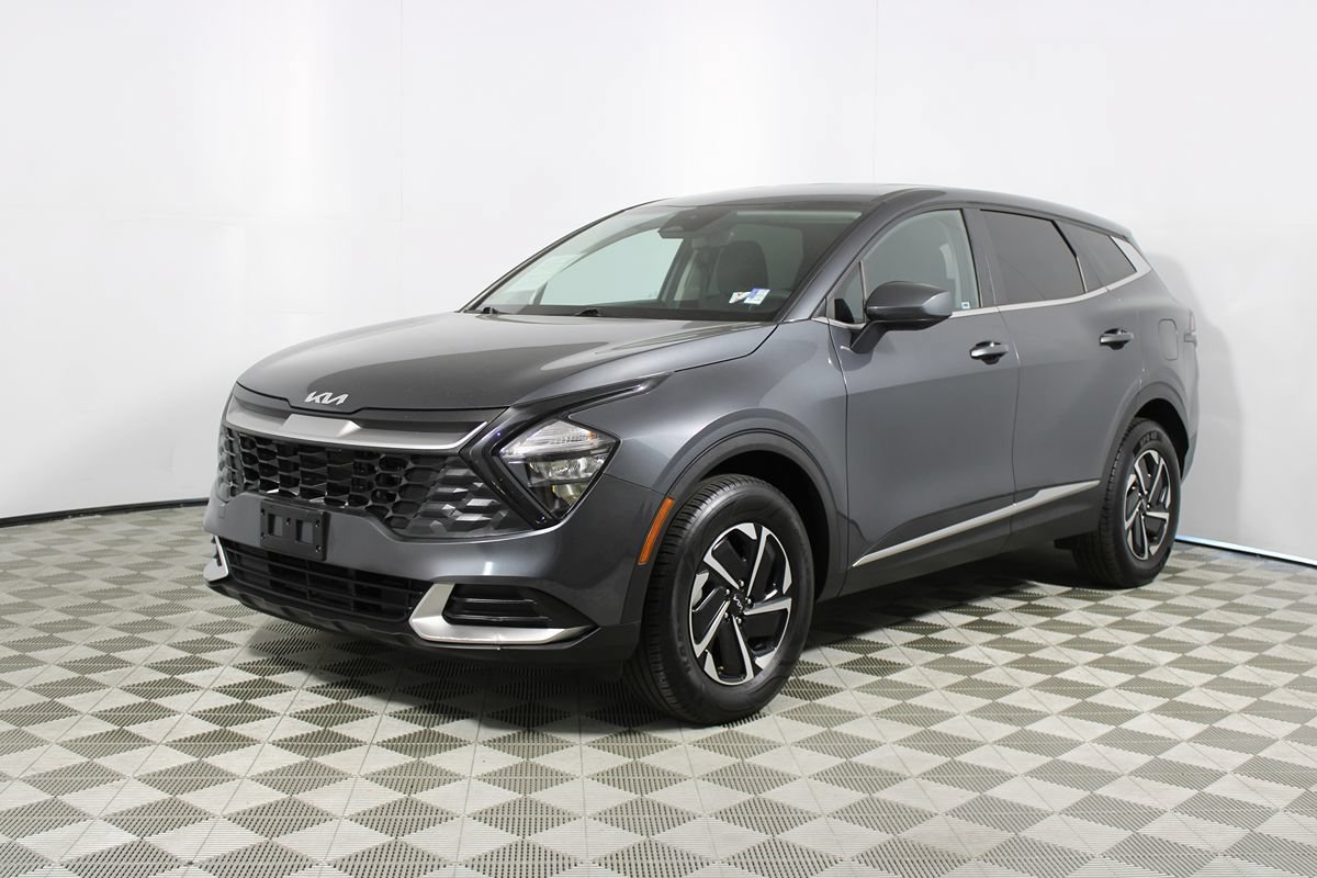 Used 2023 Kia Sportage LX AWD/4WD image 3