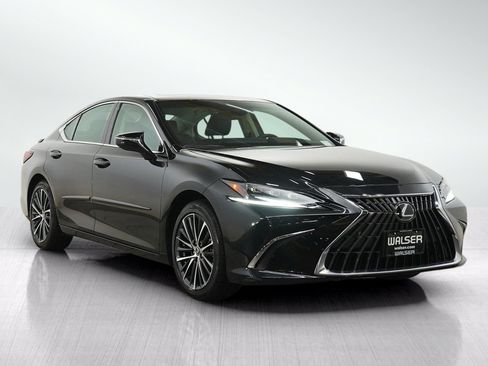 Used 2025 Lexus ES 300h FWD image 8