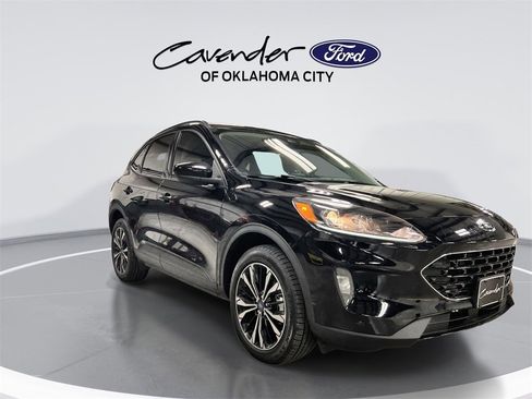 Used 2022 Ford Escape SEL w/ SEL Stealth AWD Package image 2