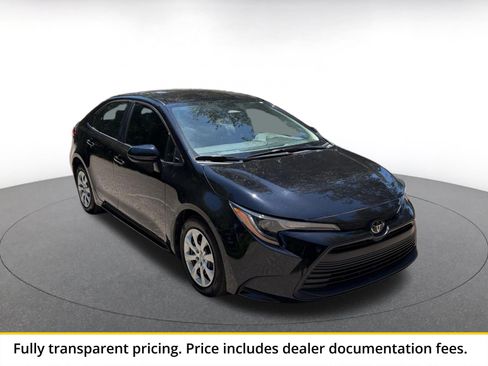 Used 2025 Toyota Corolla LE FWD image 1