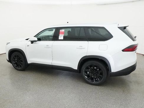 New 2026 Toyota Grand Highlander XLE FWD image 7