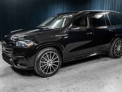 New 2025 Mercedes-Benz GLS 450 4MATIC