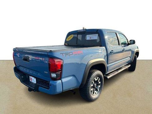 Certified 2019 Toyota Tacoma TRD Off-Road AWD/4WD image 4
