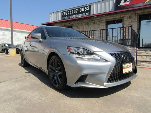 Used 2016 Lexus IS 200t w/ F Sport Package RWD image 6