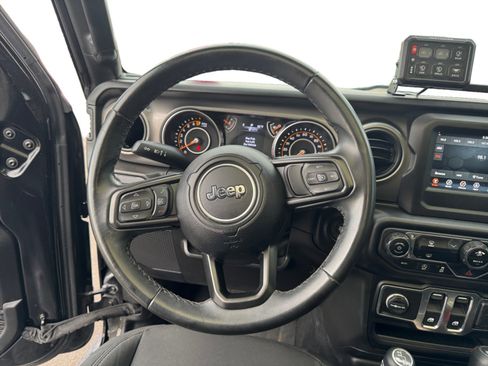 Used 2022 Jeep Wrangler Sport S image 13