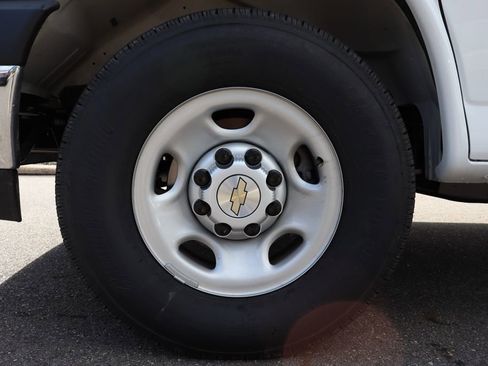 New 2025 Chevrolet Express 2500 w/ Driver Convenience Package image 21