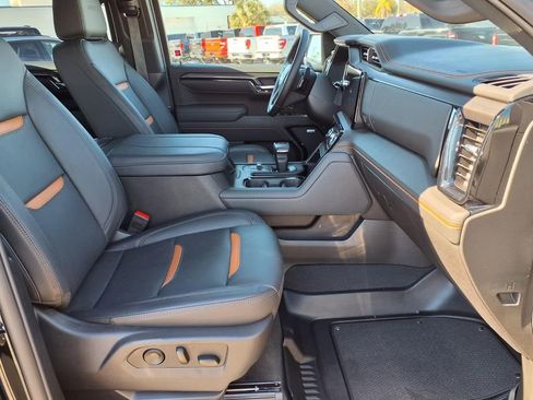 Used 2025 GMC Sierra 1500 AT4 w/ AT4 Preferred Package image 13