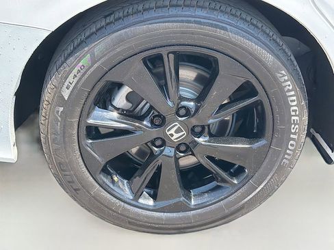 Used 2024 Honda Odyssey Sport image 10