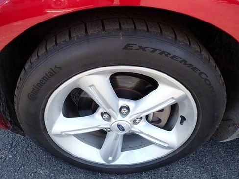 Used 2010 Ford Mustang GT Premium image 12