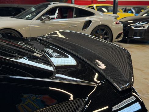 Used 2013 Ferrari F12 Berlinetta image 27