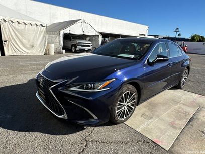 Used 2023 Lexus ES 350 w/ Premium Package