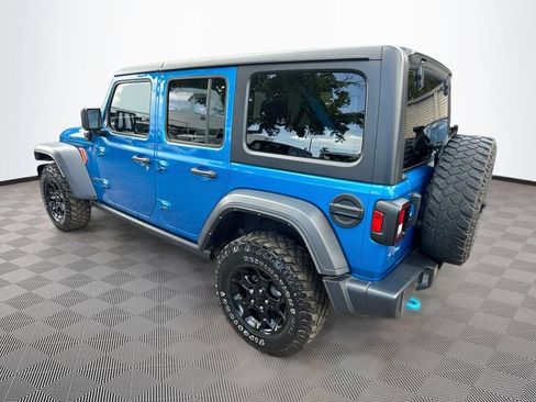 Used 2023 Jeep Wrangler Unlimited w/ Cold Weather Group AWD/4WD image 8