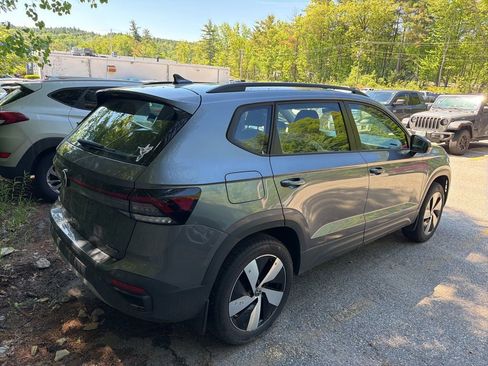 Used 2025 Volkswagen Taos S AWD/4WD image 4