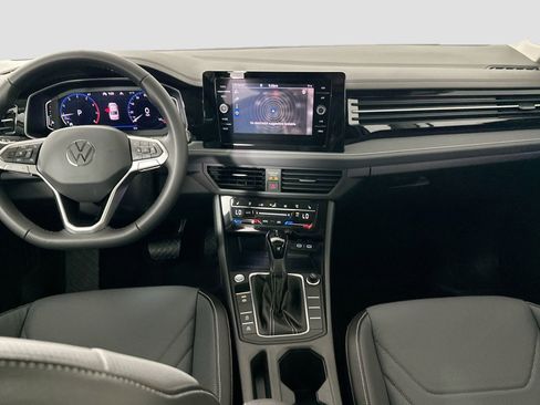 Certified 2025 Volkswagen Jetta SEL image 16