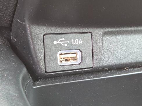 Used 2020 Honda CR-V LX image 29