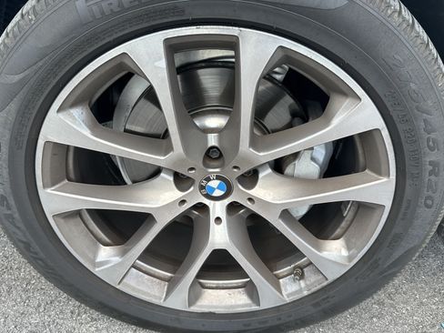 Used 2022 BMW X5 xDrive40i w/ Executive Package AWD/4WD image 12