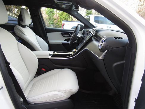 New 2026 Mercedes-Benz GLC 300 4MATIC image 18