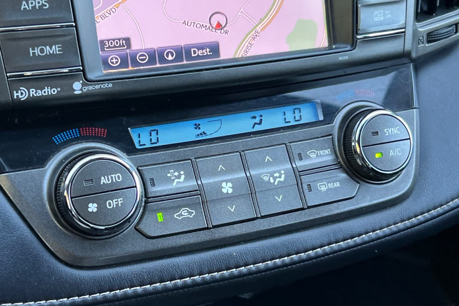Used 2014 Toyota RAV4 XLE AWD/4WD image 22