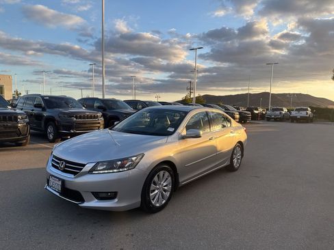Used 2015 Honda Accord EX-L image 4