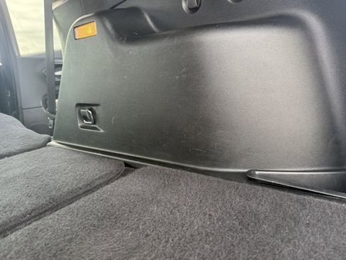 Used 2018 Jeep Cherokee Limited image 19